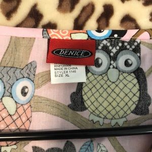 Nurse scrub top NWOT